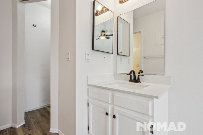 Building Photo - Charming 2BR Townhome in Arvada