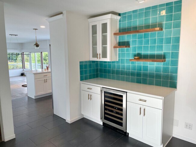 Building Photo - 3030 NW 95th St