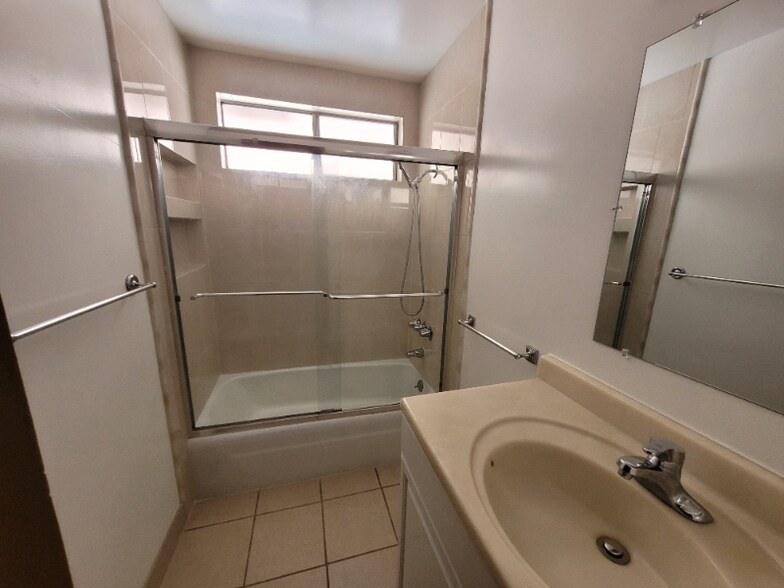 Building Photo - 1410 Venice Blvd.