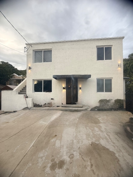 Building Photo - 241 NW 34th Terrace