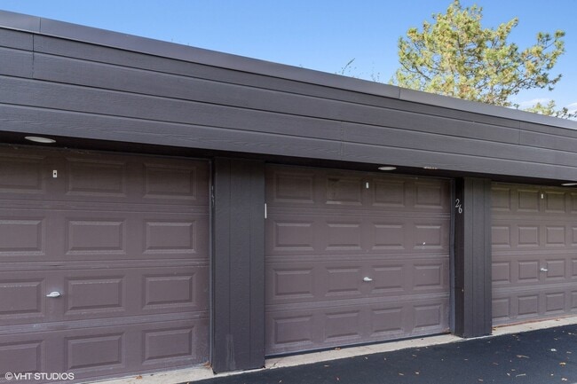 Building Photo - 1295 N Sterling Ave