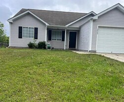 Building Photo - 2467 Stratford Lake Rd