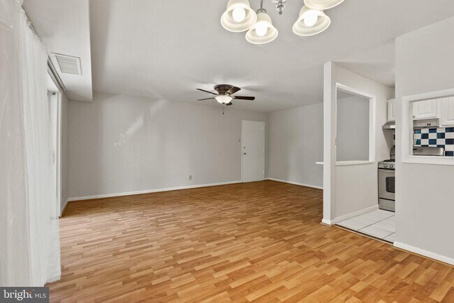 Building Photo - 12654 Dara Dr