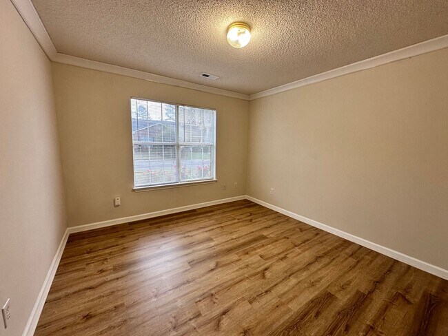 Building Photo - Exclusively Offered by Muse Realty, LLC