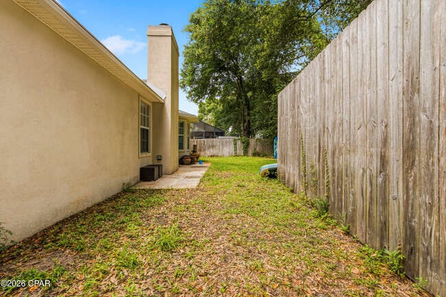 Building Photo - 855 Mande Ct