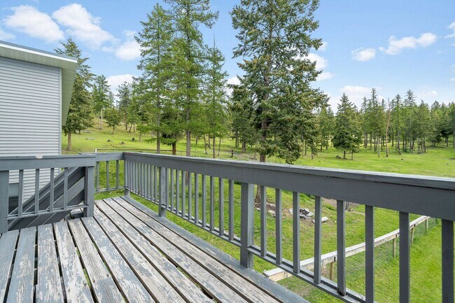 Building Photo - Private Country Living on 20 Acres in Somers