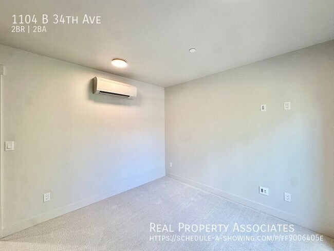 Building Photo - 1104 B 34th Ave