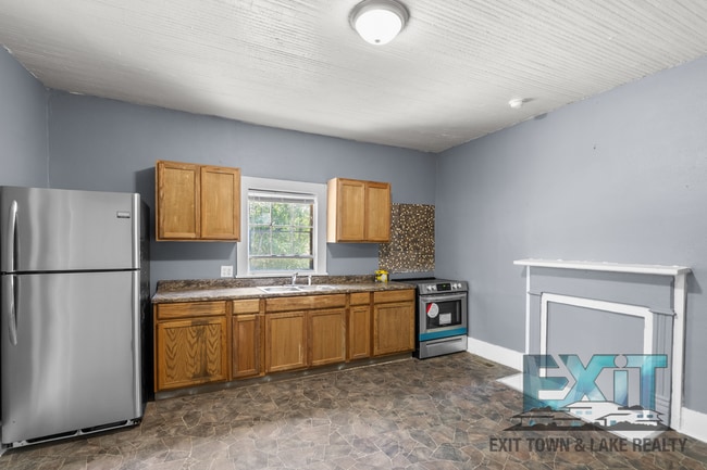 Building Photo - Freshly Updated 2BR Home Near Downtown Roanoke Rapids
