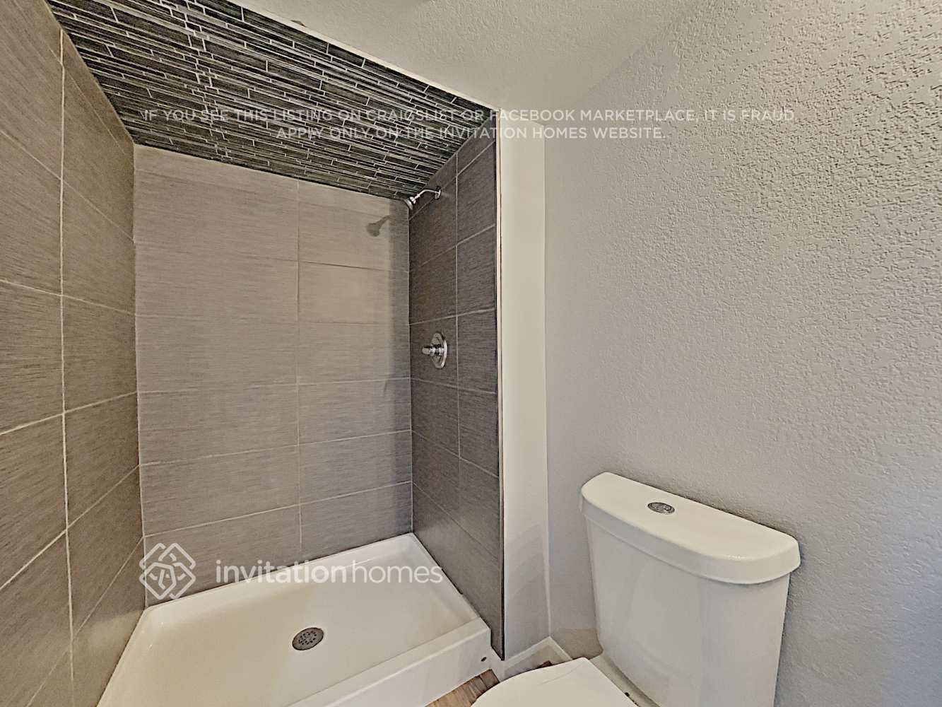 Building Photo - 6428 Elsinore Dr