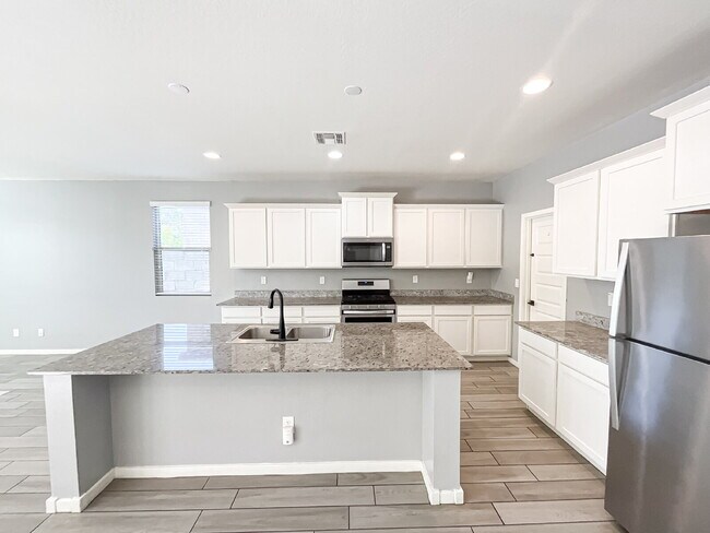 Building Photo - 36413 N Tahanta Trail