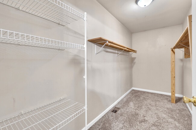 Building Photo - 4048 Boulder Ct