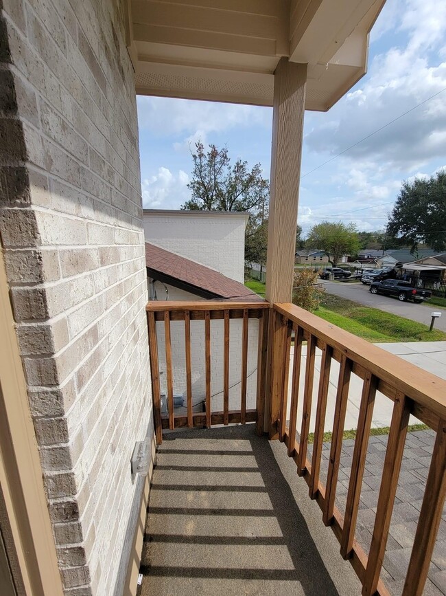 Building Photo - 8939 Judwin St