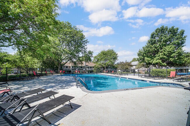 Building Photo - 607 Berkley Ct
