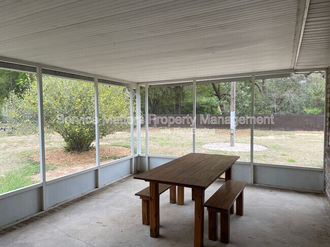 Building Photo - 6274 Robinhood Rd