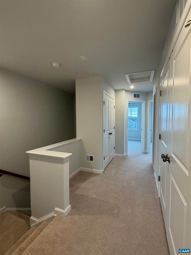 Building Photo - 5992 Cling Ln