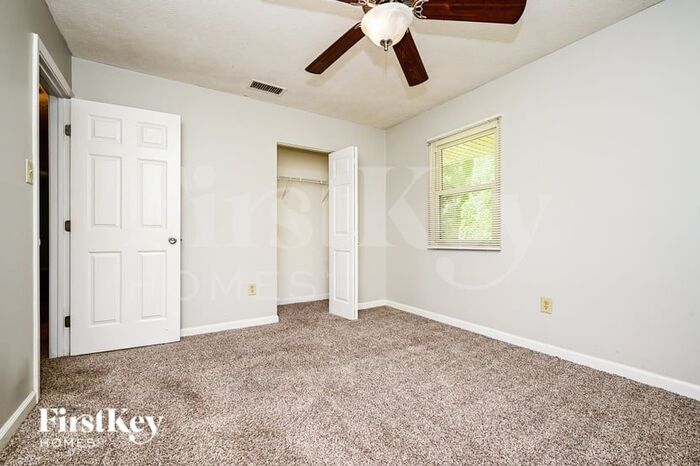 Building Photo - 774 Plainville Cir SW