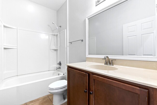 Building Photo - 6809 Osage Cir