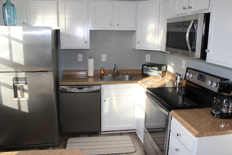 Building Photo - 2110 38th St SE