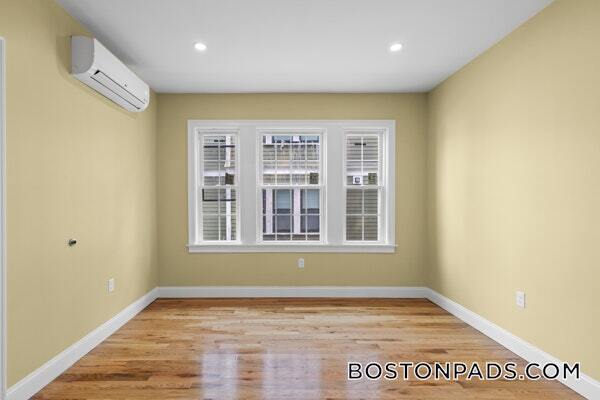 Building Photo - 29 Fessenden St