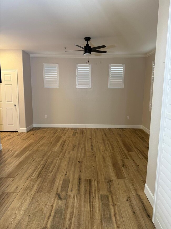 Building Photo - 20100 N 78th Pl