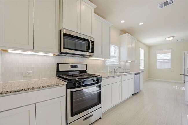 Building Photo - 10902 Granite Chief Dr