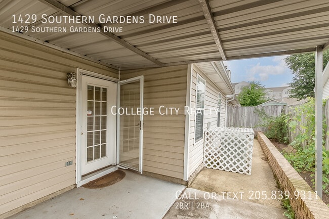 Building Photo - 1429 Southern Gardens Dr