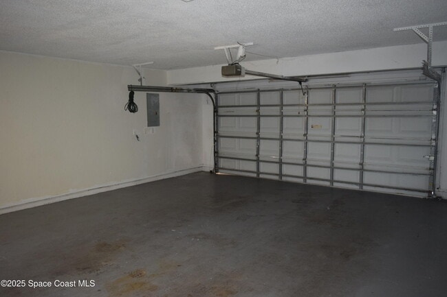 Building Photo - 1657 Norwood St NE