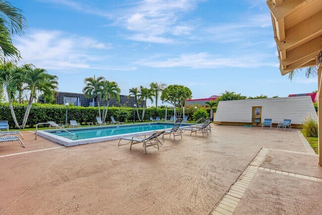 Building Photo - 22161 Boca Rancho Dr