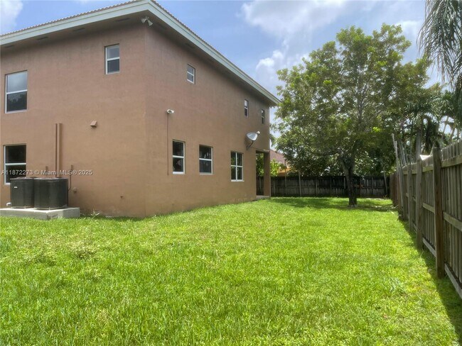 Building Photo - 15810 SW 45th St