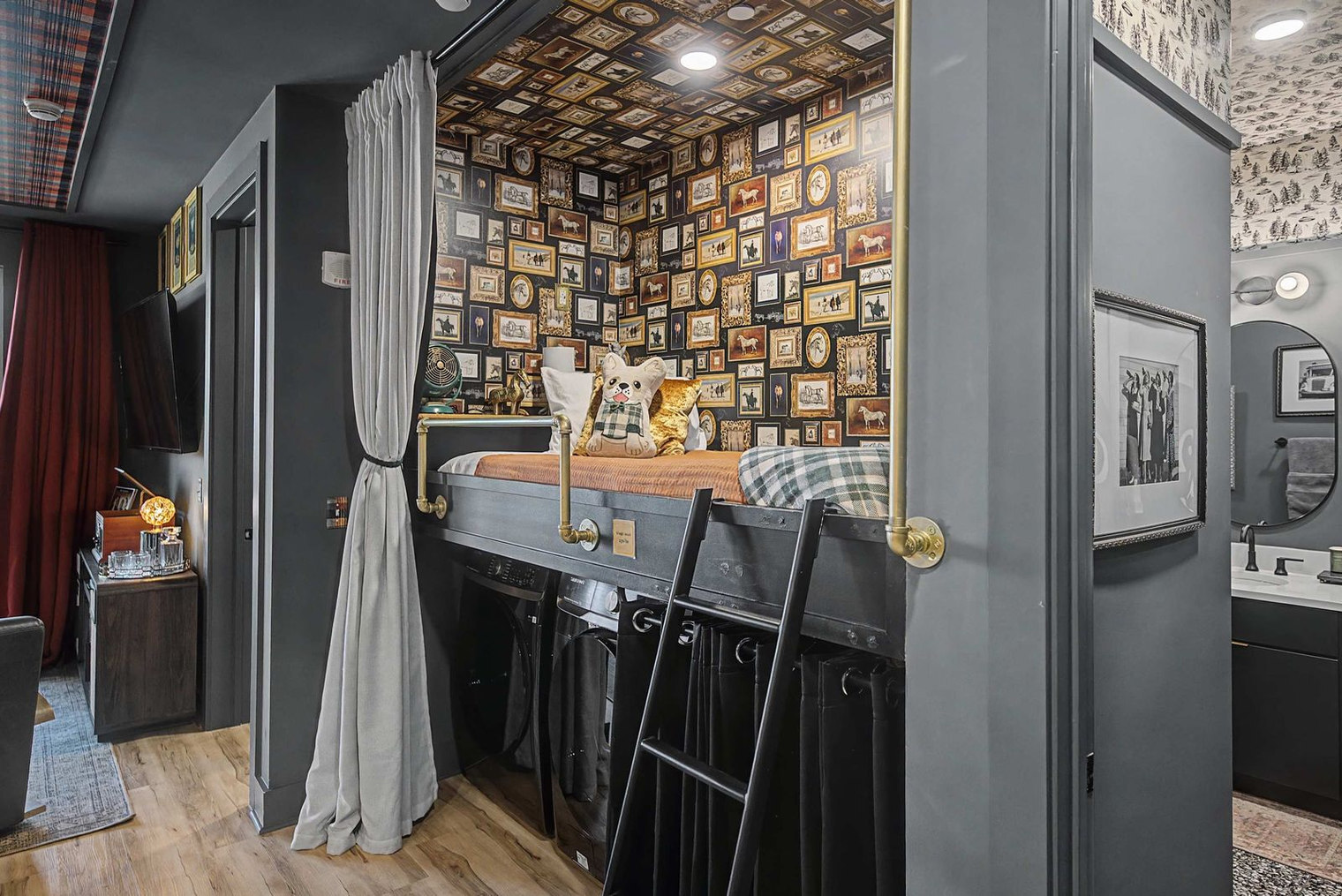 Building Photo - 245 Hermitage Ave