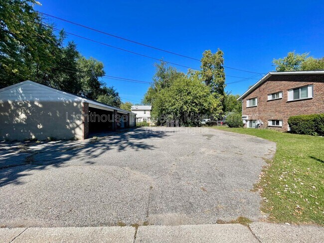 Building Photo - 143 Exchange St SE