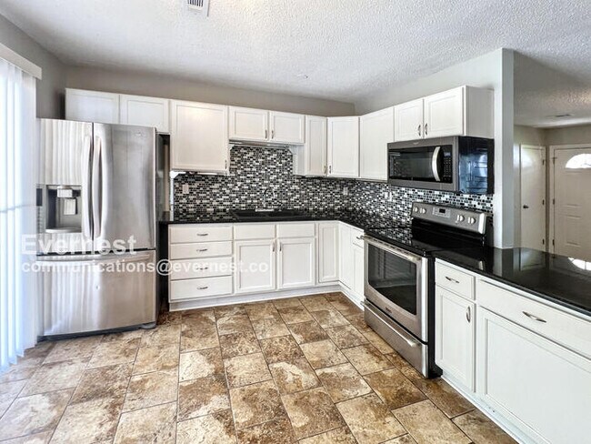 Building Photo - 14005 Glenview Dr SW