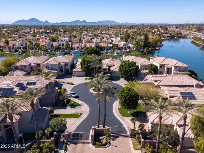 Building Photo - 10164 E Cochise Dr