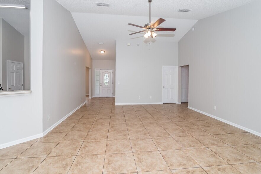 Building Photo - 14031 Ridgewick Dr