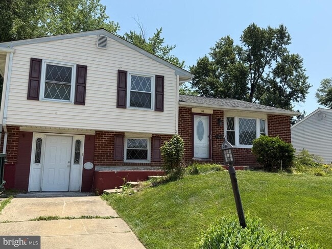 Building Photo - 148 W Edinburgh Dr