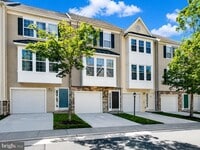 Building Photo - 23092 Fontwell Square