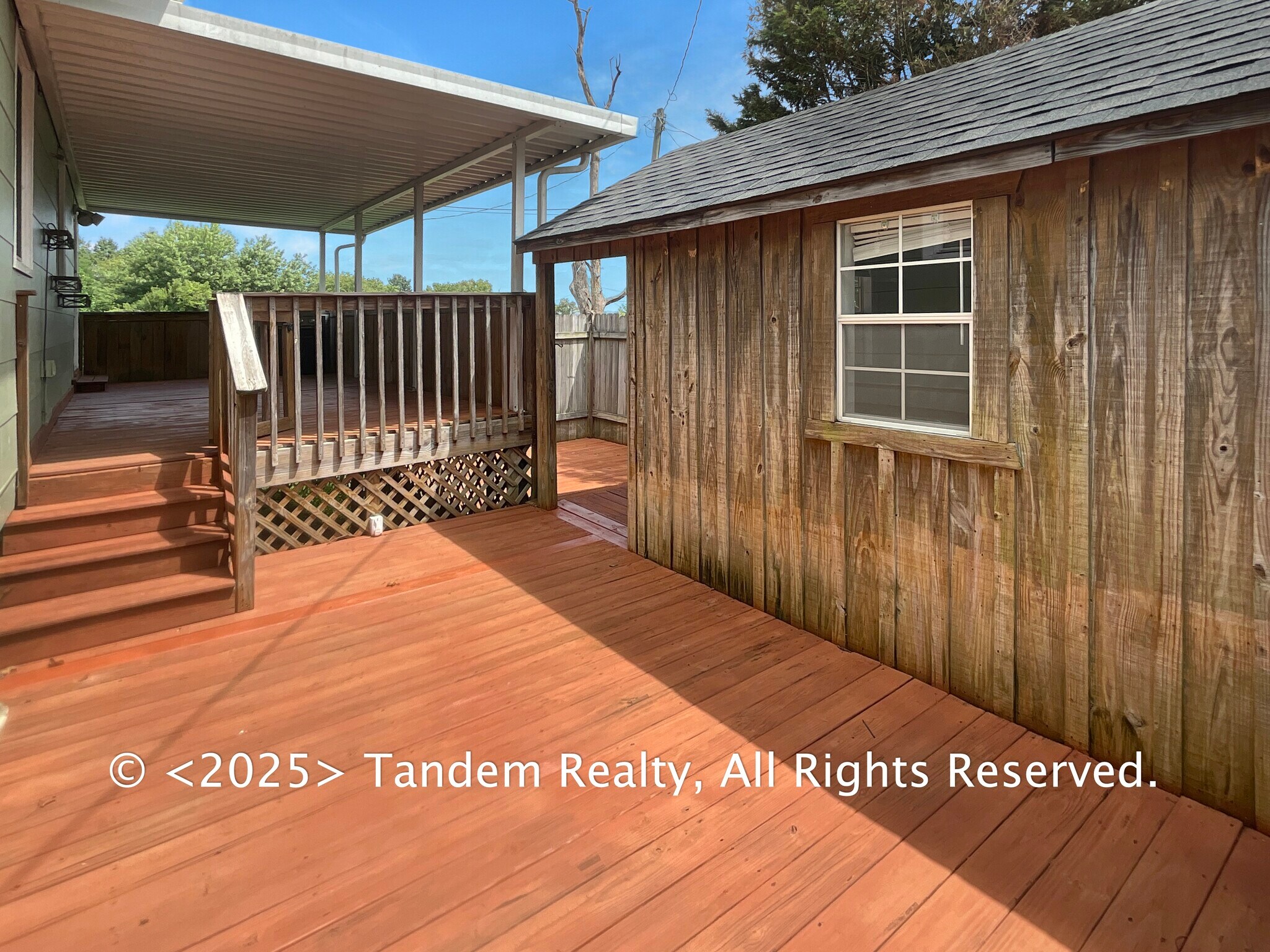 Building Photo - 401 Cleves St