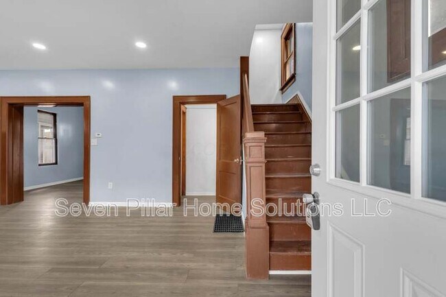 Building Photo - 1031 Linwood Ave