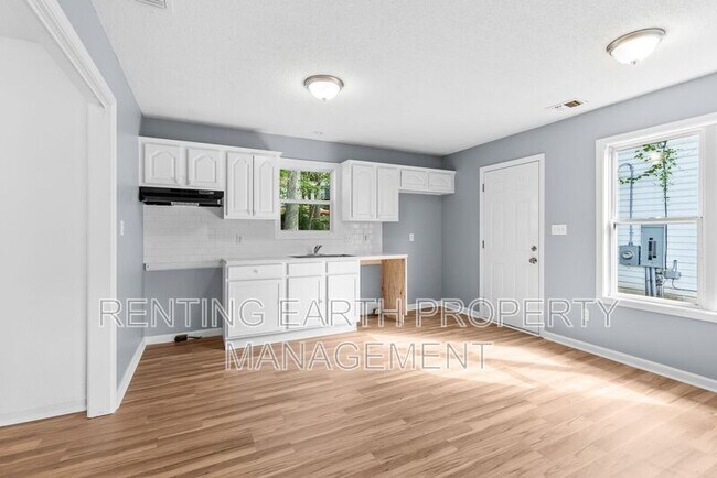 Building Photo - 7229 3rd Ave S