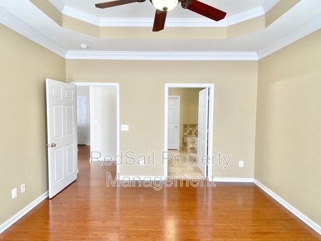 Building Photo - 303 Daniels Dr