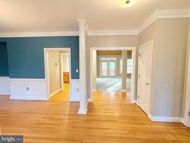 Building Photo - 5 Artillery Dr