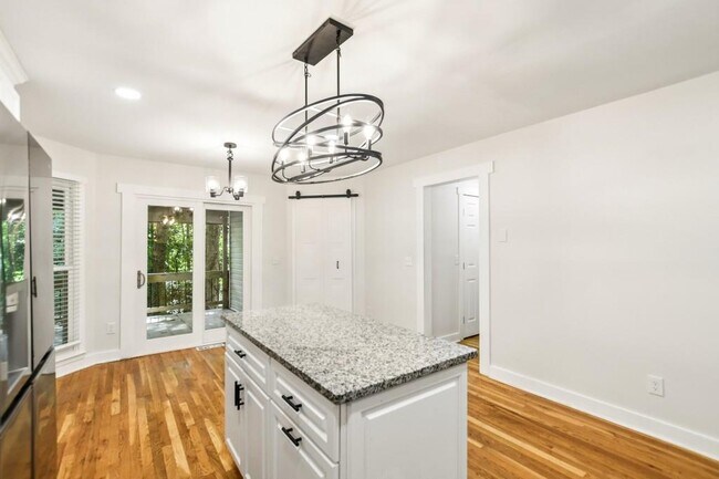 Building Photo - 2799 Brookcliff Landing NE