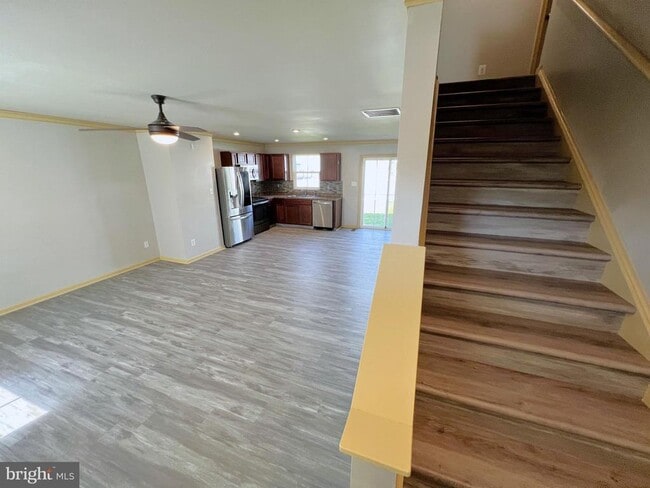 Building Photo - 3215 Pebble Run Dr