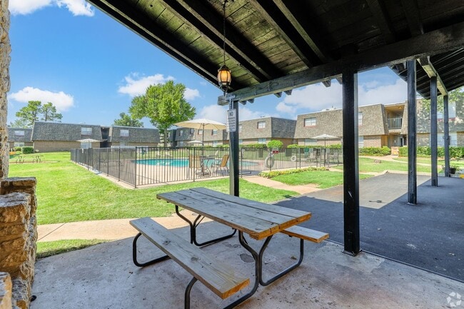 Interior Photo - Coachlight Apartments