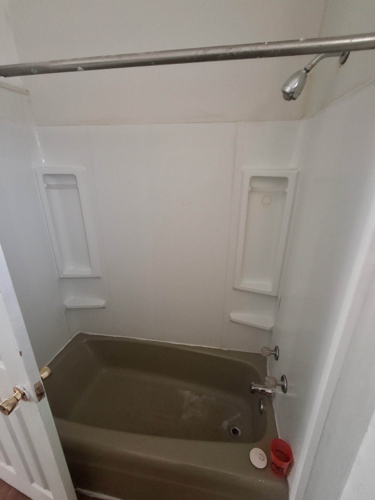 Building Photo - 1558 N Main St