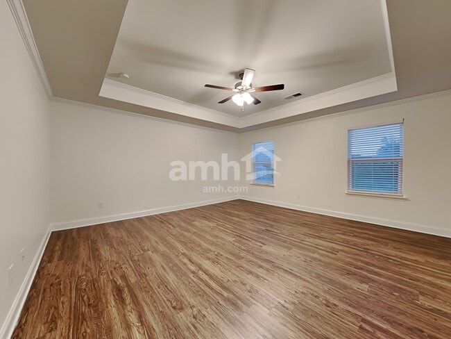 Building Photo - 5180 Hudson Vly Dr