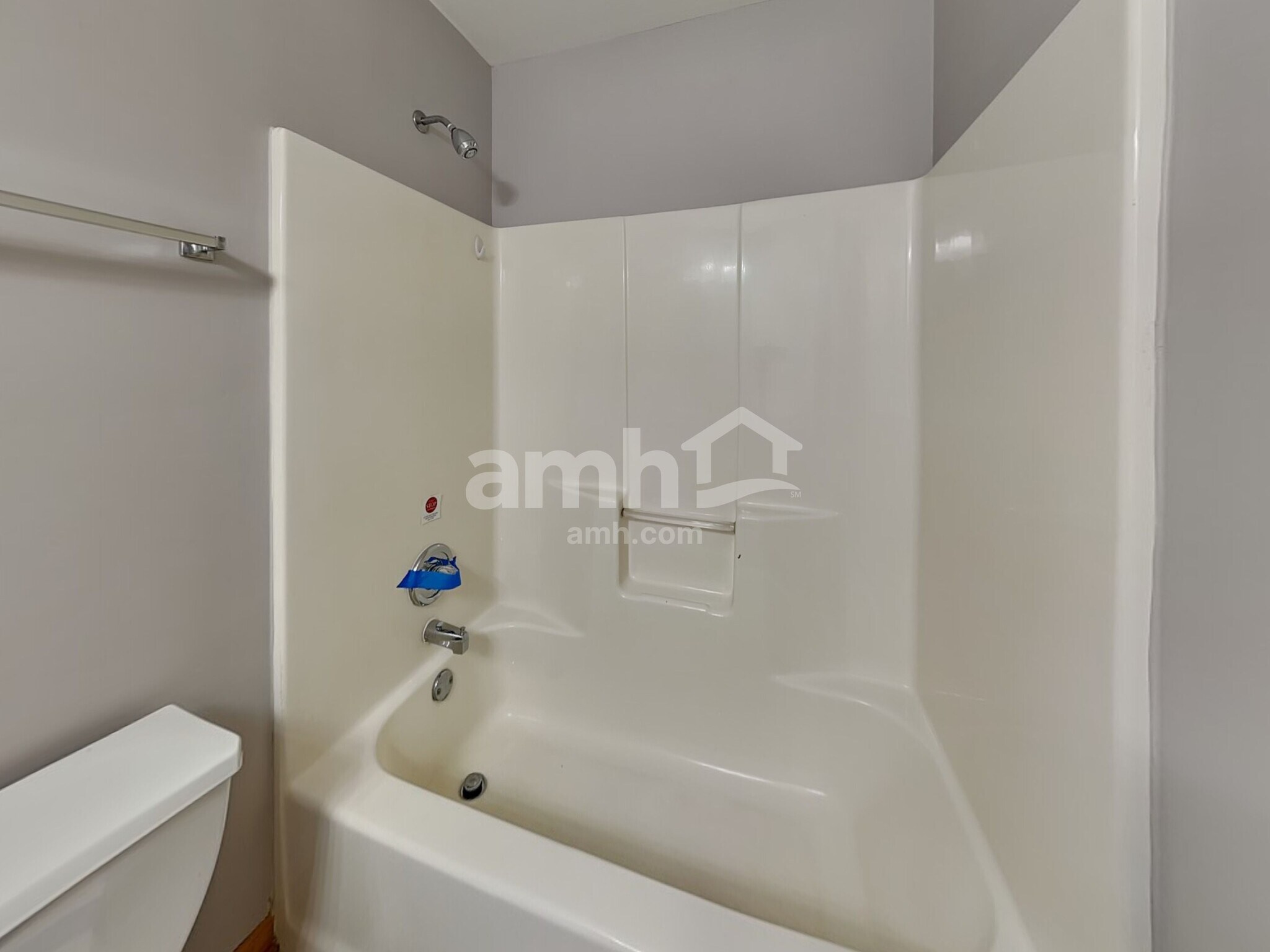 Building Photo - 5154 W Park Ln