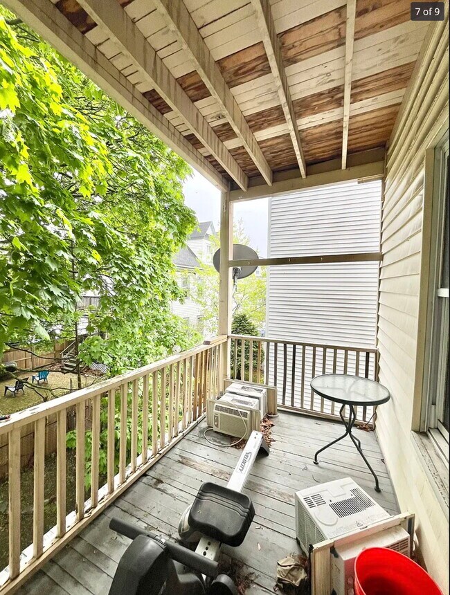 Building Photo - 45 Litchfield St