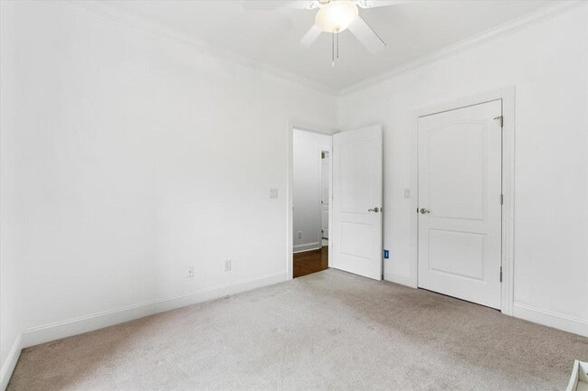 Building Photo - 901 Renaissance Ct