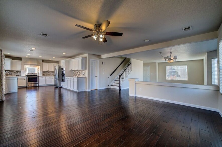 Building Photo - 7762 Lantern Ln